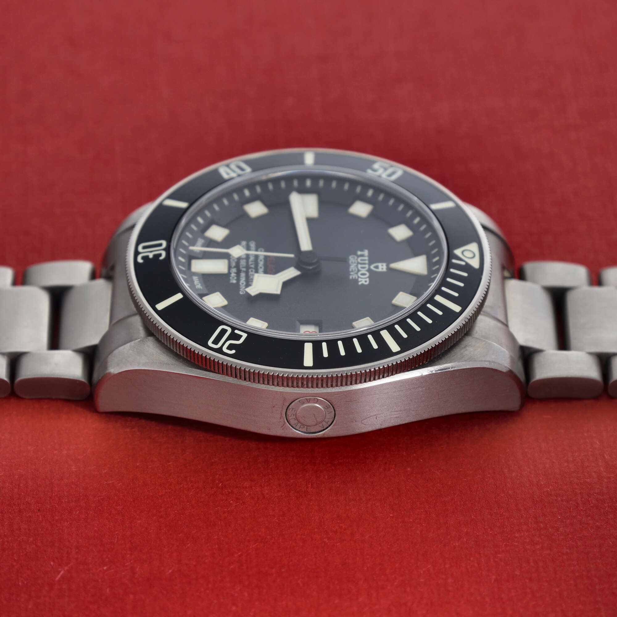 Tudor Pelagos LHD Ref. 25610TNL Box and Papers